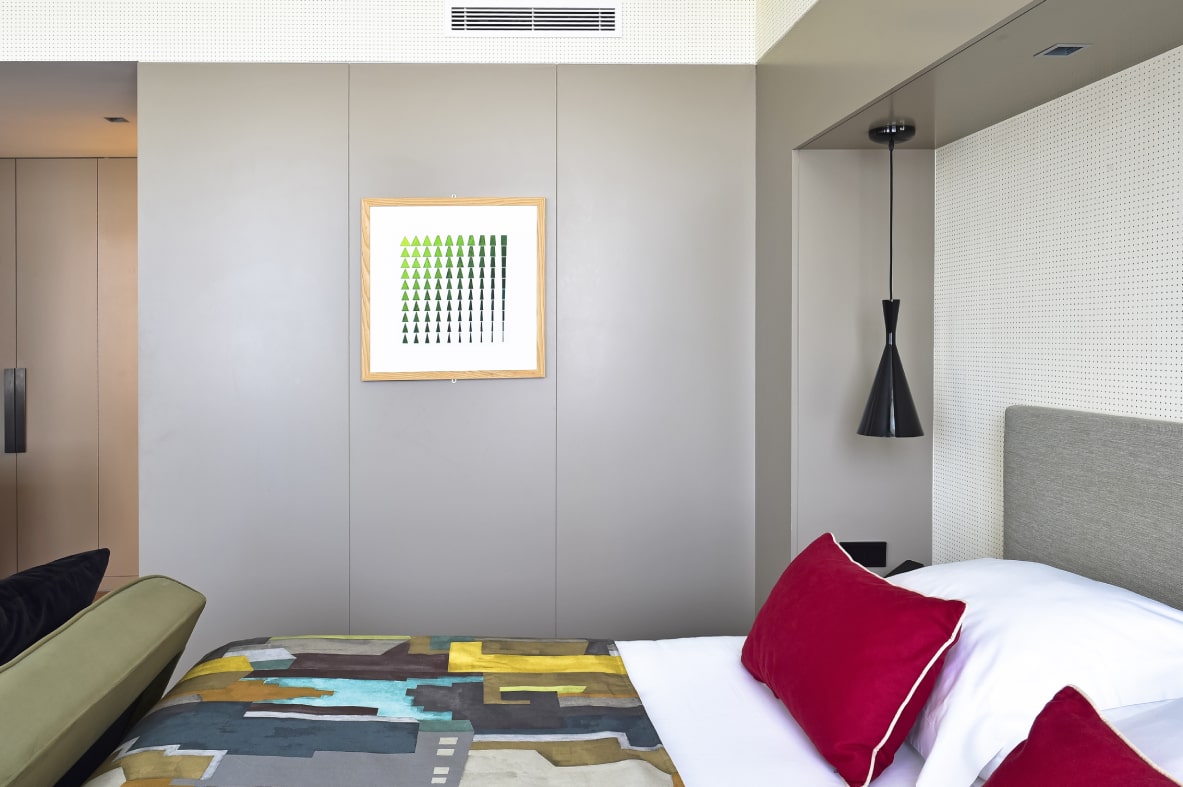 Artist Homepage BOUTIQUE HOTEL (1) Min