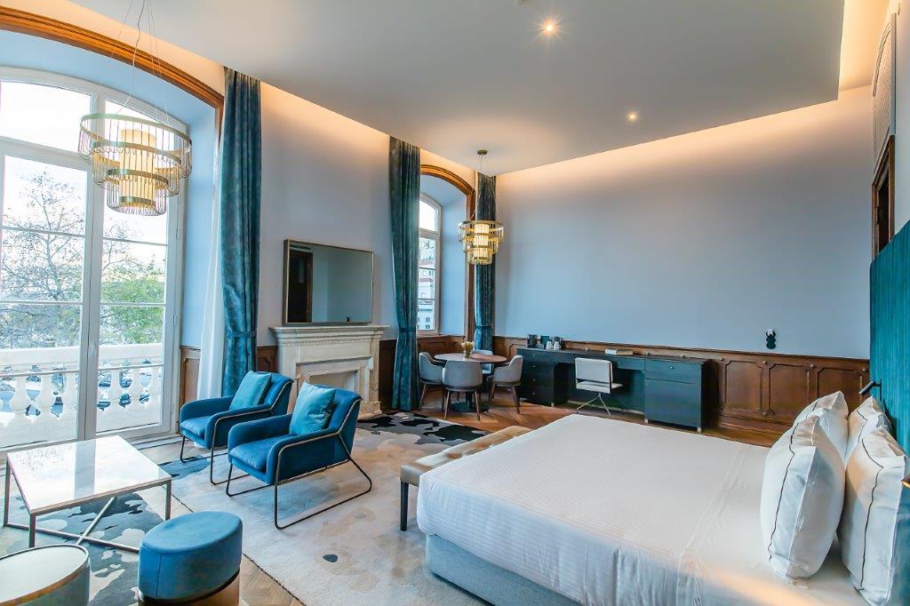 Master Suite (#161) (3)