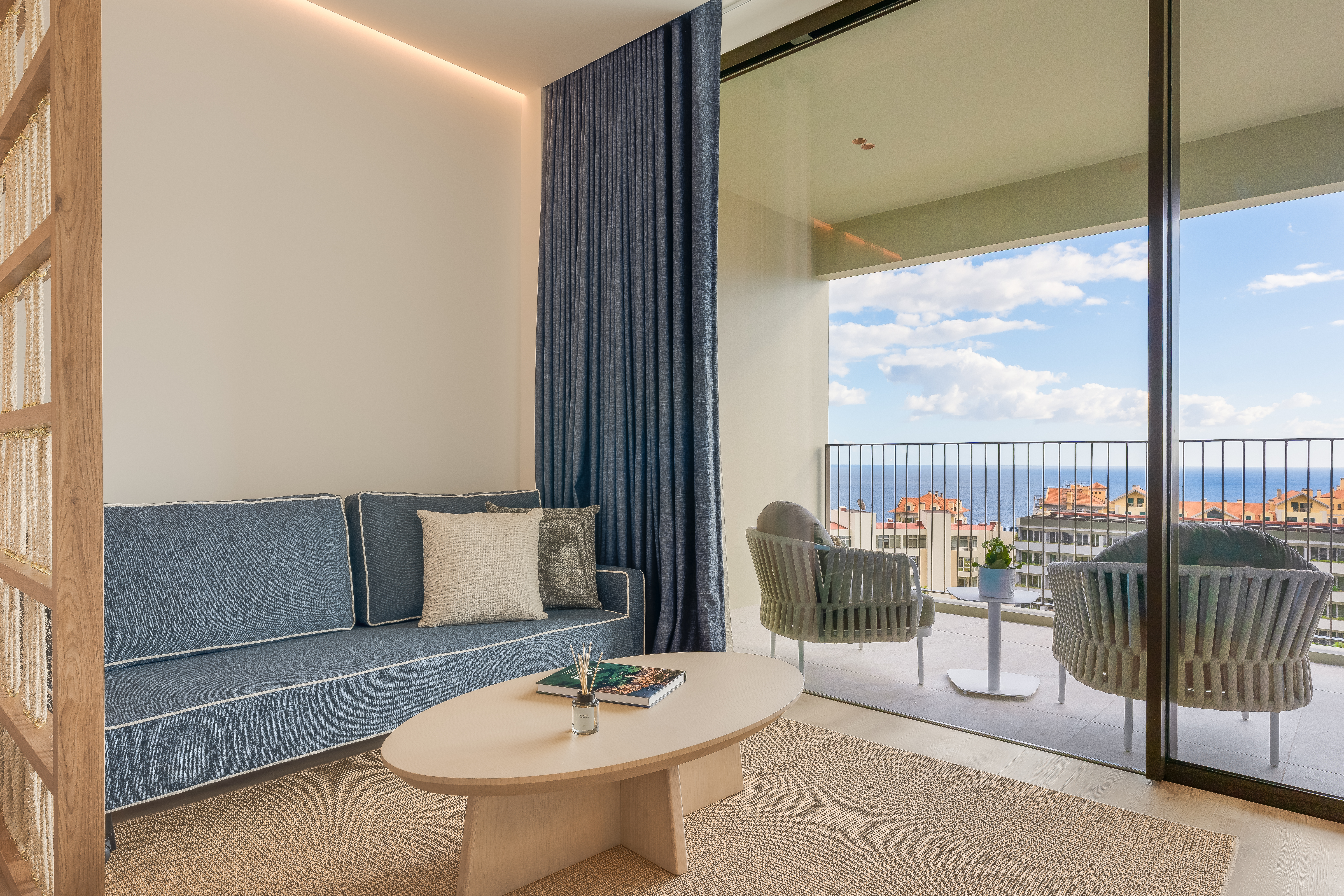 EDITORY OCEAN WAY FUNCHAL QUARTO 416 18112025 0317