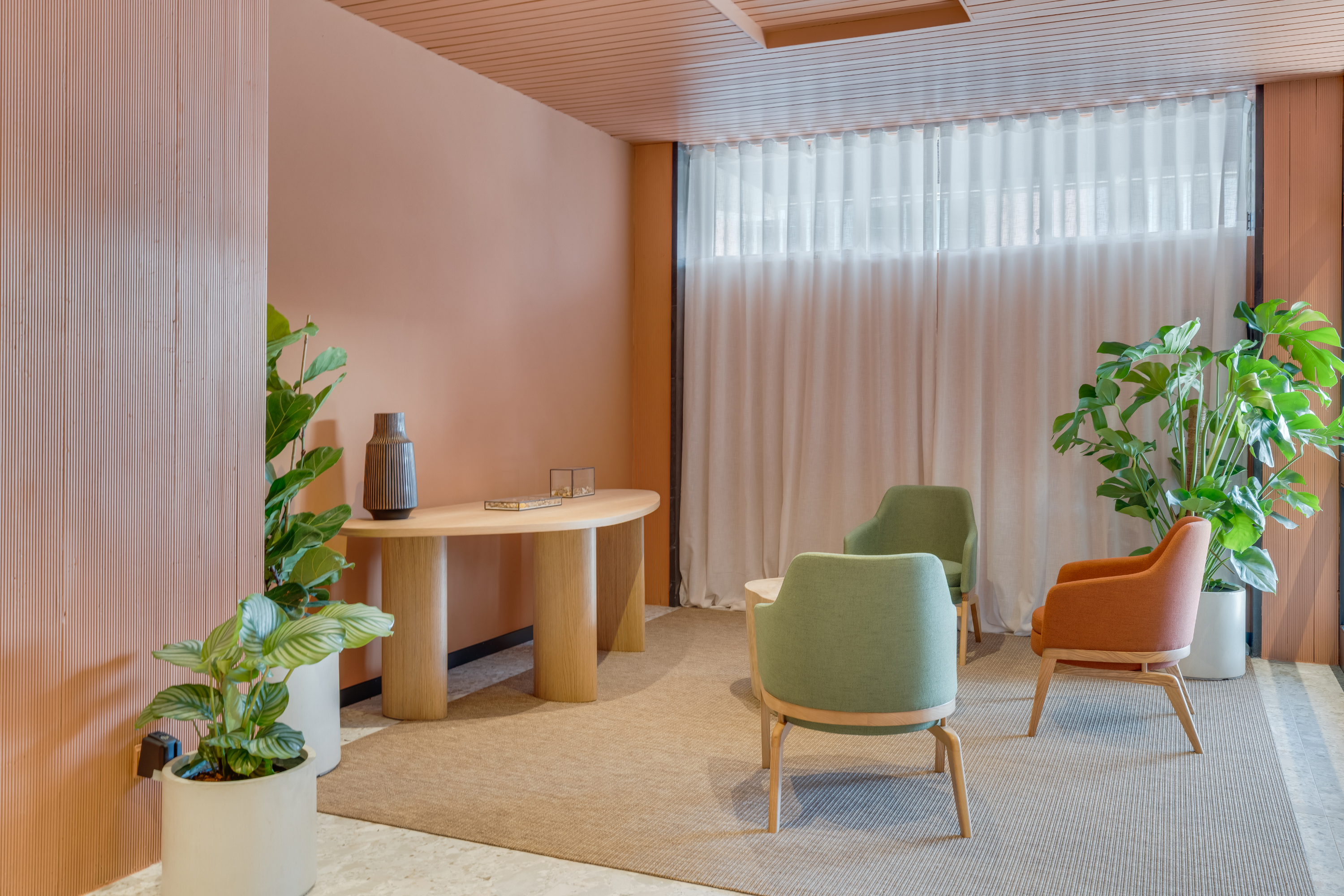 EDITORY GARDEN LOBBY 17122025 0047