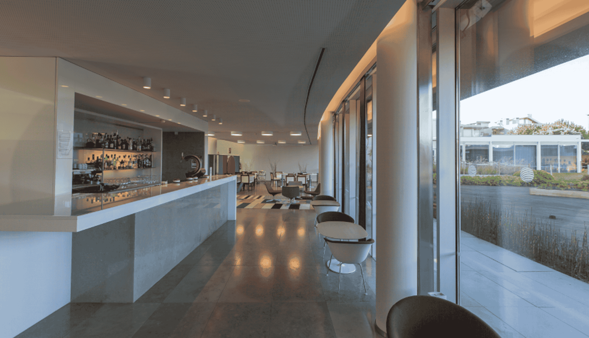 Aqualuz Troia Bar Atrium 1 (1)