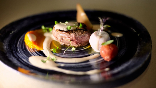 The Editory Artist_Restaurante A Escola