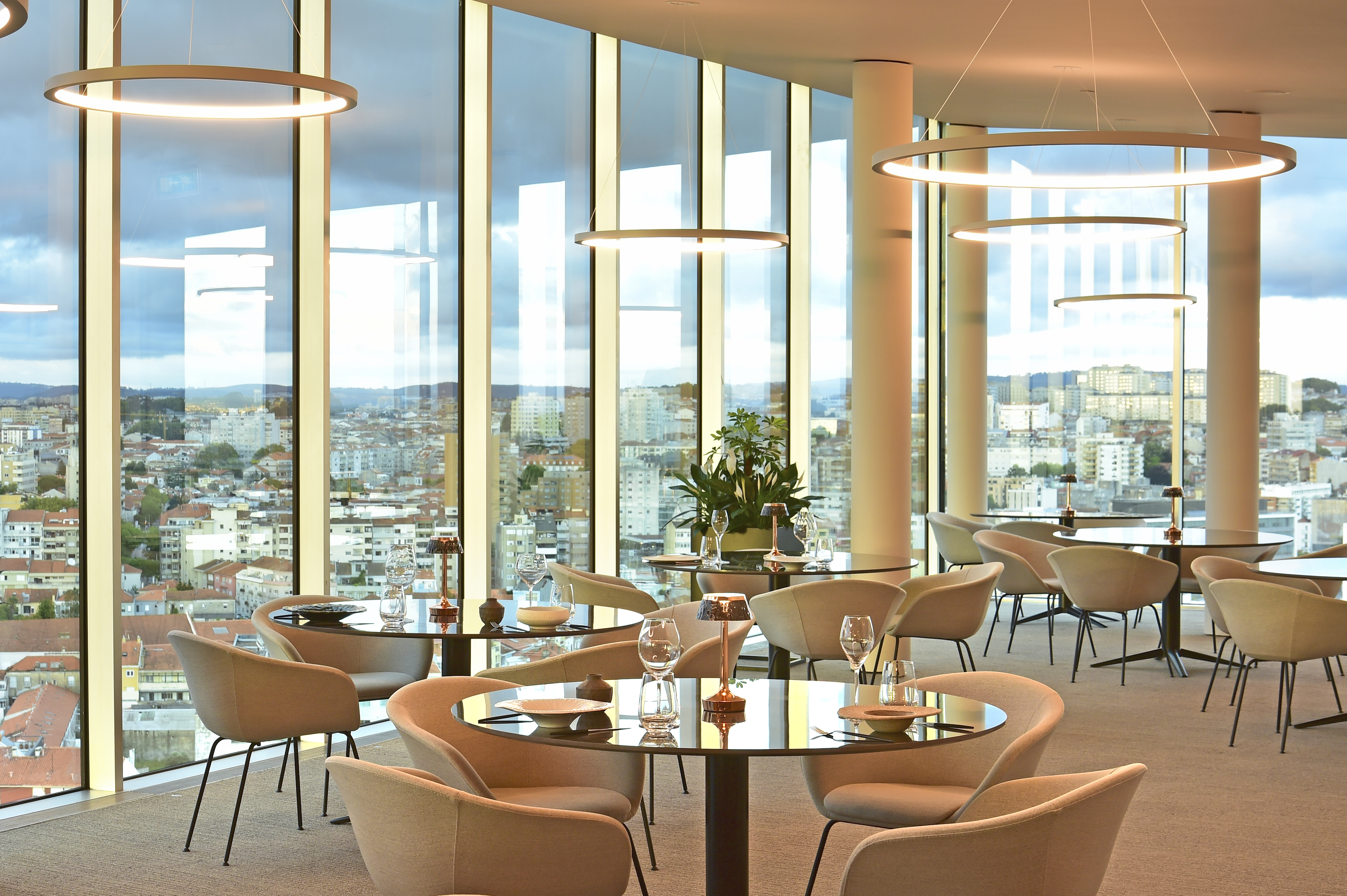 Auge Restaurant at Porto Palácio Hotel by The Editory