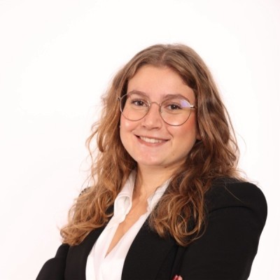 Maria Dâmaso, autora do artigo