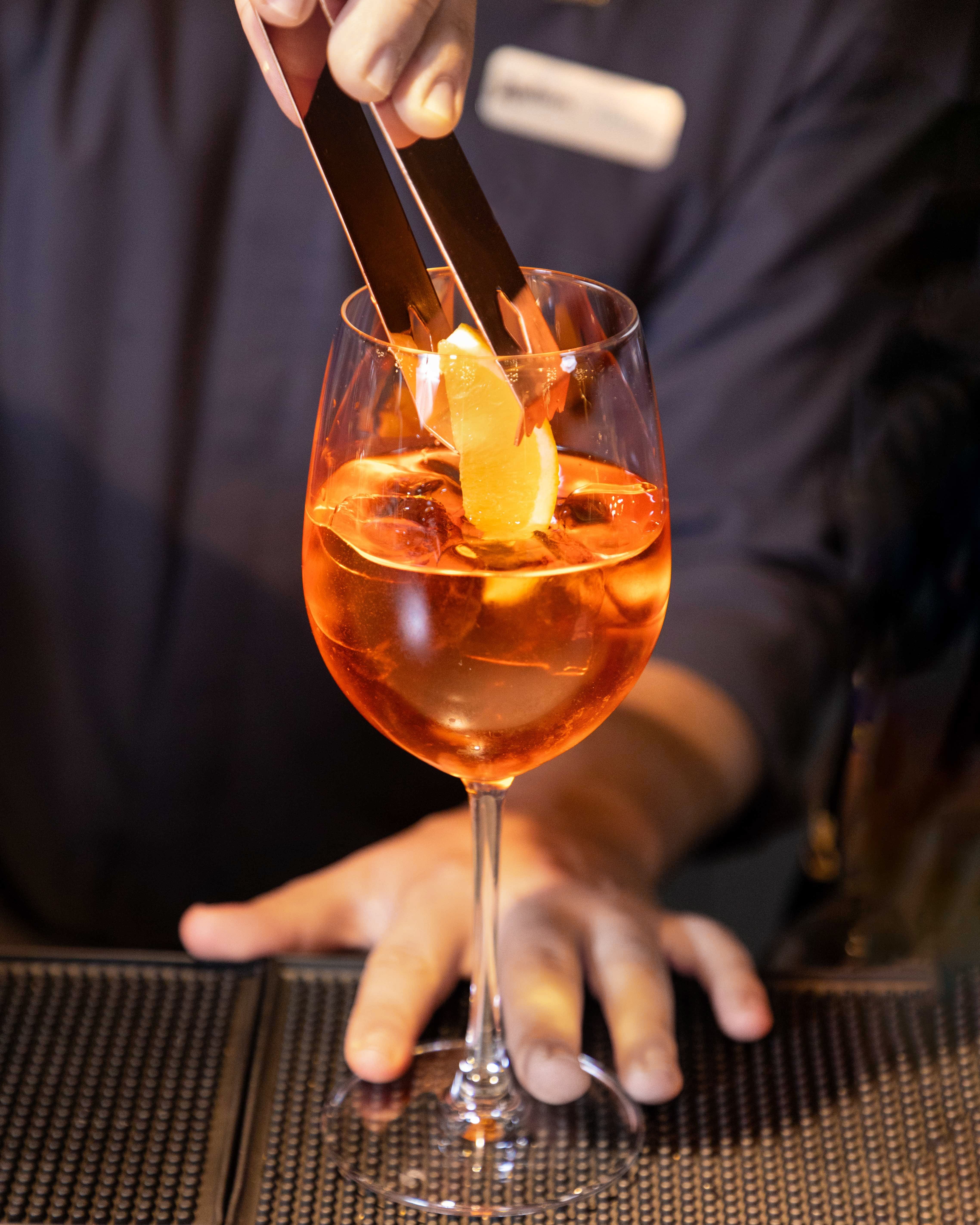 Shutterstock 2526678797 (3)