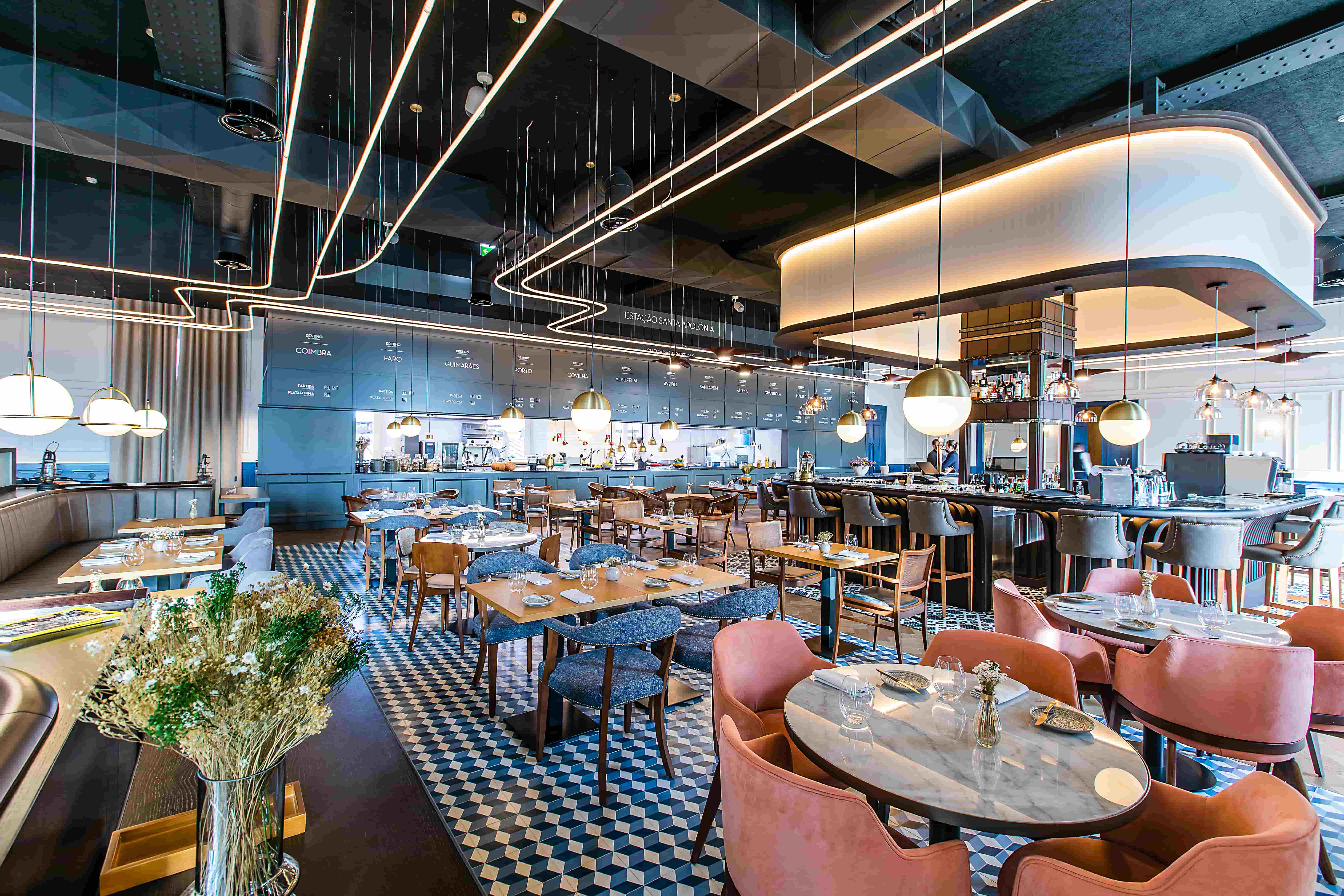 Editory Riverside Hotel 4 Min (1)