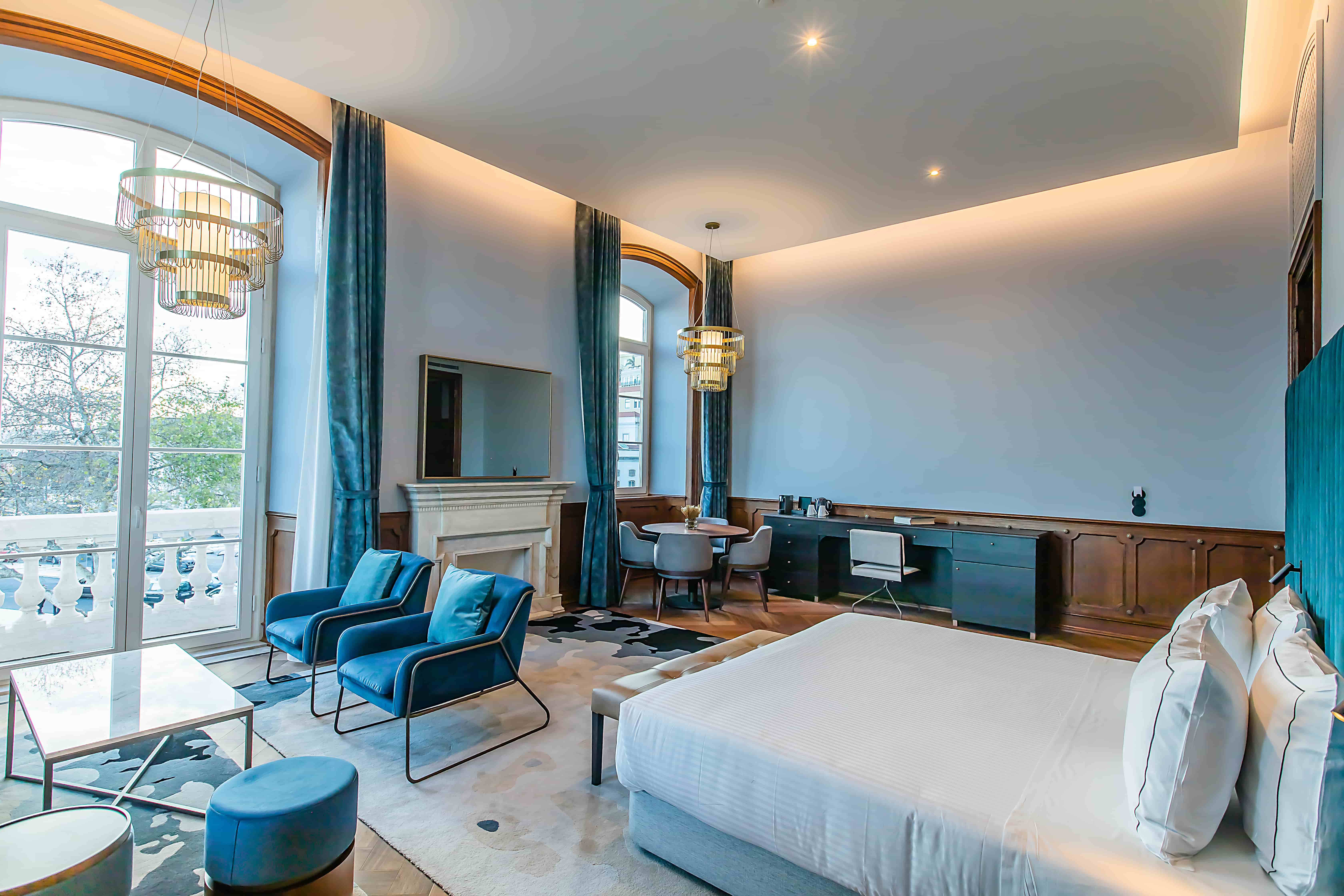 Editory Riverside Hotel 16 Min