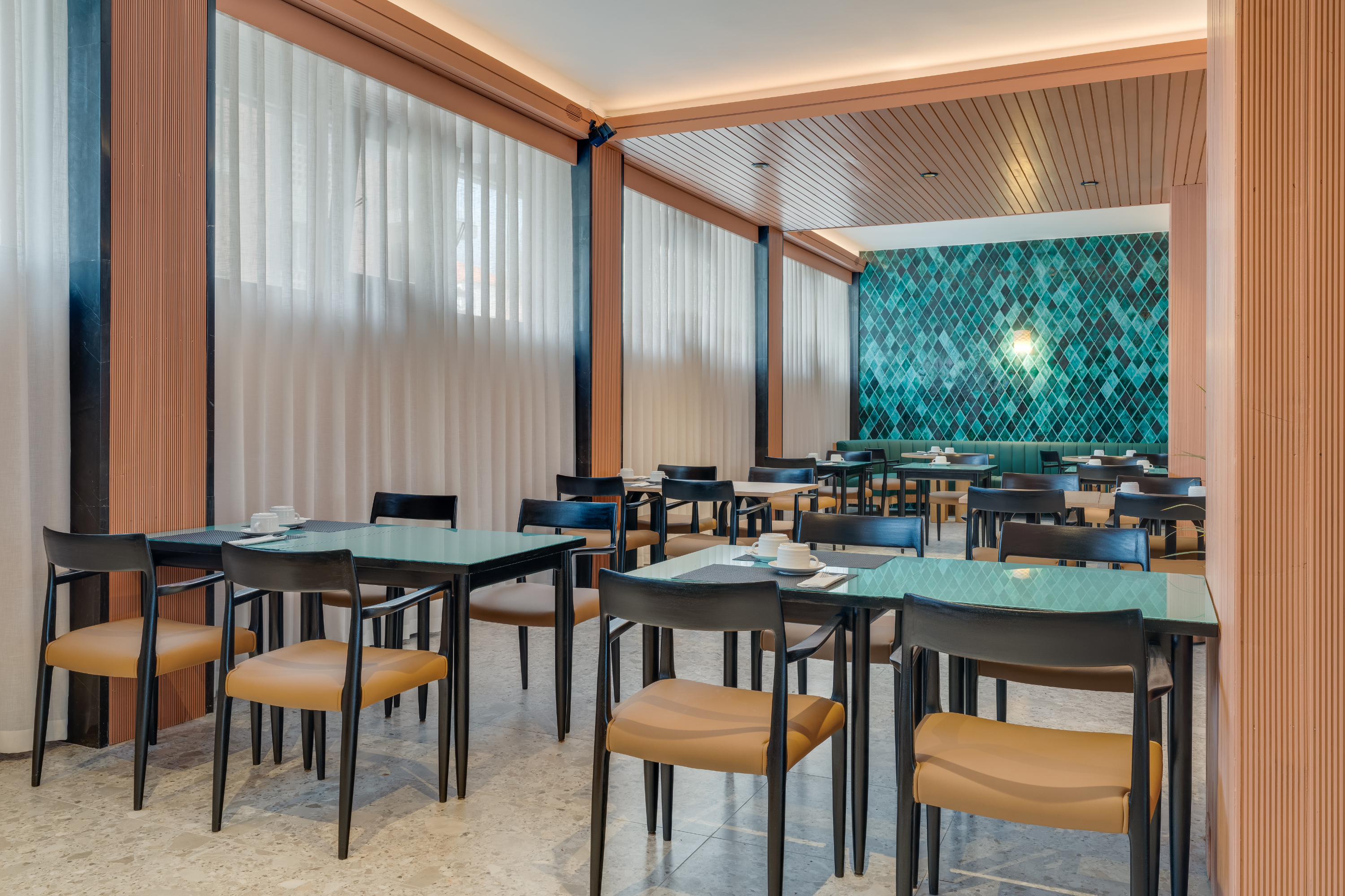 EDITORY GARDEN RESTAURANTE 17122025 0083