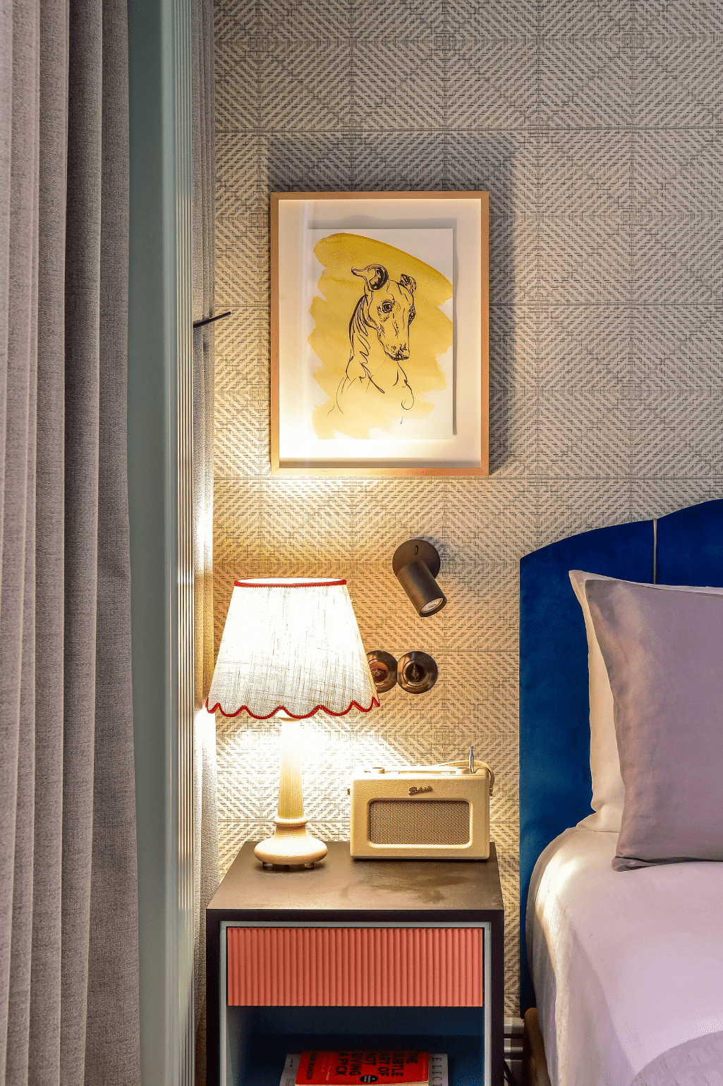 EDITORY BOULEVARD ALIADOS Quarto Modelo (26) Min