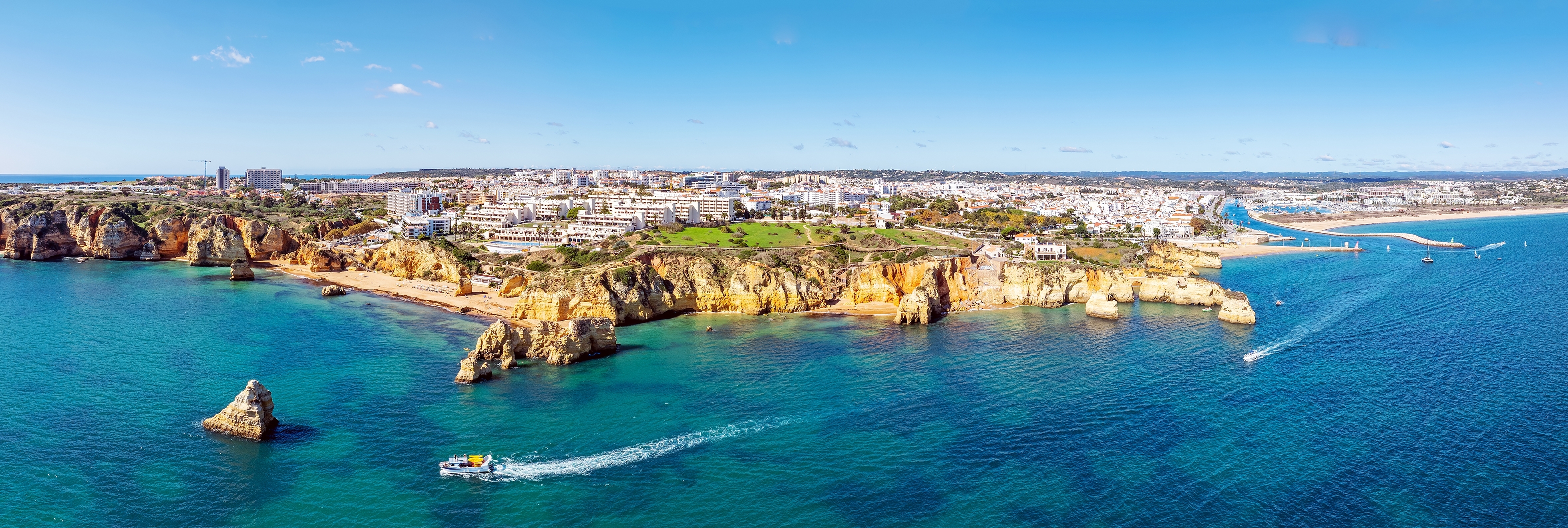 Shutterstock 2620105413